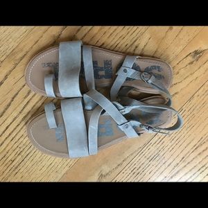 Sorel strap sandals